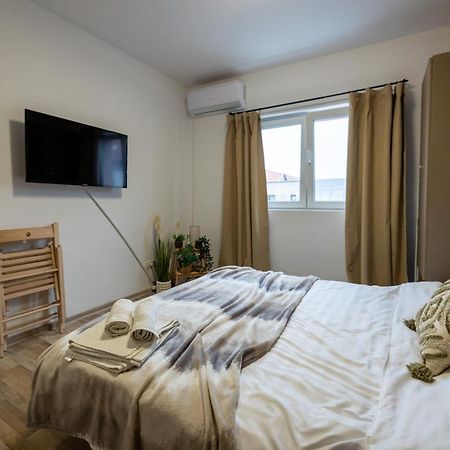 Cozy Studio Retreat - Quiet, Premium Stay تيميشورا المظهر الخارجي الصورة