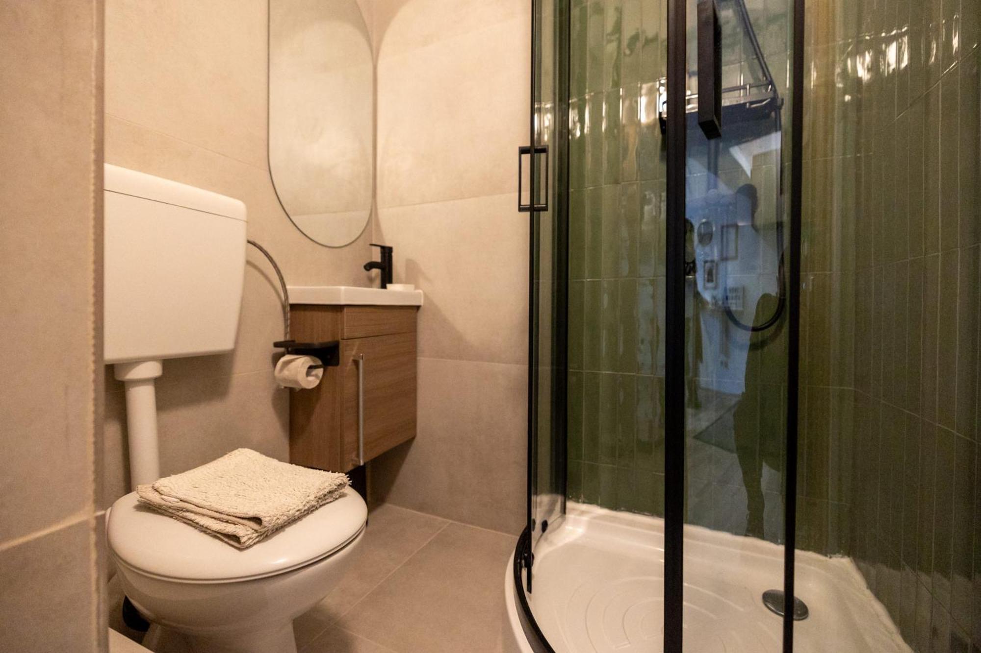 Cozy Studio Retreat - Quiet, Premium Stay تيميشورا المظهر الخارجي الصورة
